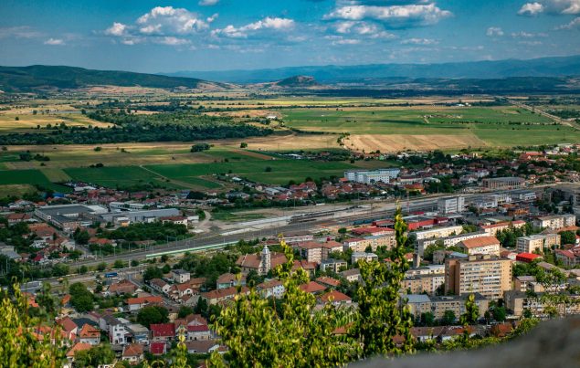 Povești de adormit cu planete: aventuri cosmice pentru copii 